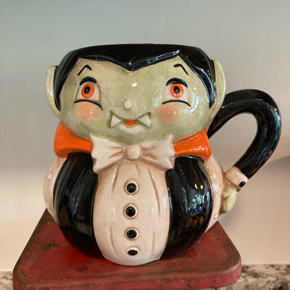 Johanna Parker vampire mug